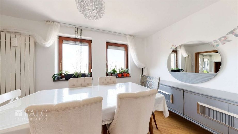 Ankommen. Wohlfühlen. Bleiben. Großzügige Wohnung in Bad Friedrichshall – 1. OG Esszimmer