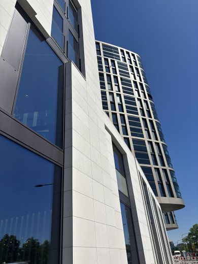 شقة فاخرة مع تبريد نشط، لوجيا وتراس على السطح – حي هافنبارك – Architektur Hafenparkquartier