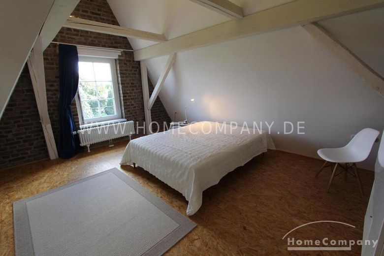 Voll möbliertes Loft in historischer Villa in direkter Rheinlage in der Bonner Südstadt! – 7d586463365840ae99f10765135e264df3c092cb.jpg