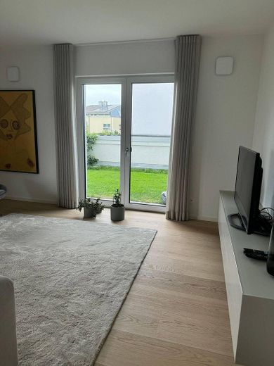 Alternative zum Reiheneckhaus – Terrassenwohnung mit Neubaukomfort – Wohnbereich