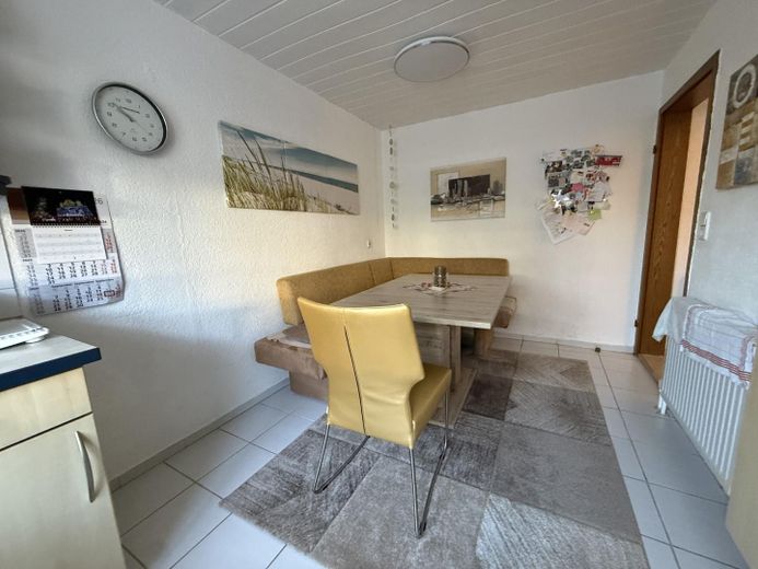 ***Curata casa bifamiliare ai margini del centro abitato di Illerberg*** – Essbereich
