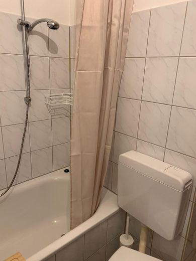Beautiful 2-room apartment with loggia in Abtsteinach – 64 m² – available from 01.12.2026 – Badezimmer 4
