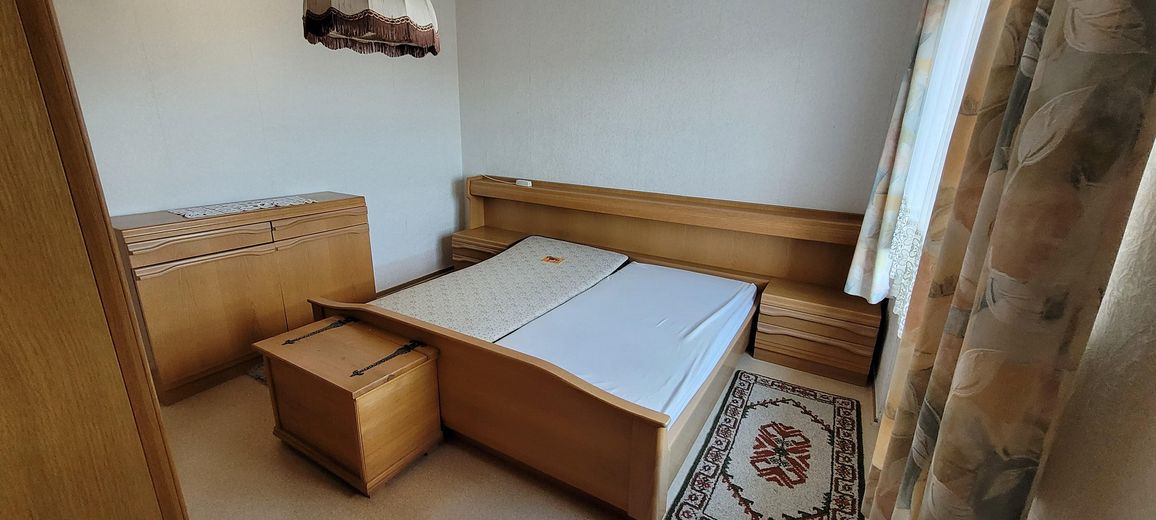 Casa unifamiliare con officina – spazio per vivere e creare – Elternschlafzimmer