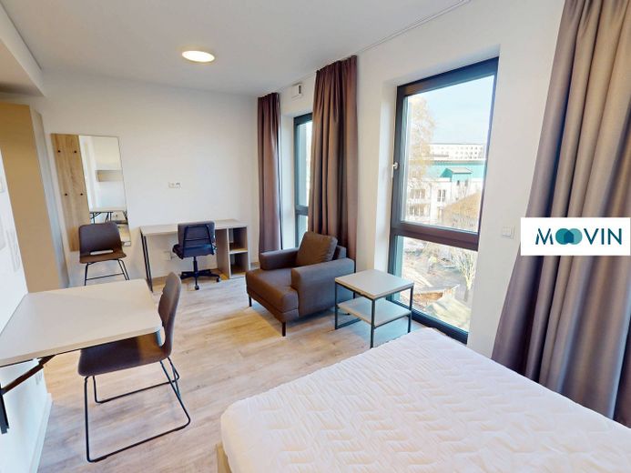Möbliertes Smart-Apartment mit EBK, ALL-IN-MIETE, UVM. bei URBAN BASE – Ansicht III: Wohnbereich
