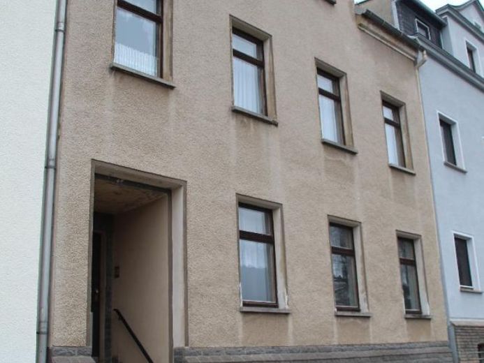 PROPERTY WITH POTENTIAL - 2-3-FAMILY TERRACED HOUSE IN ELSTERBERG - NO COMMISSION – Foto 1