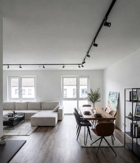 2023 yapımı dubleks · bağımsız ev girişi · balkon · 3 oda · mobilyalı mümkün – Fotoğraf 1
