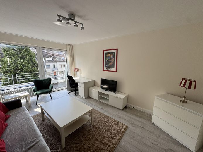 Schicke Single-Wohnung in Düsseldorfer Altstadt in Rheinnähe -Ohne Provision- – Wohn-/Schlafraum