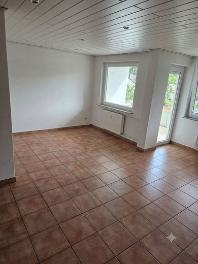 Schöne 2 Zi. Whg mit EBK, Balkon & Stellplatz in Sennestadt! – Foto 1