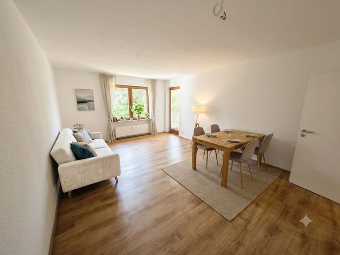 +++Bezugsfreie 2-Zimmer mit EBK, Balkon und Stellplatz+++ – फोटो 1