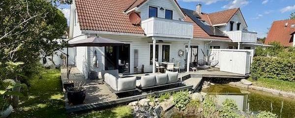 Blick vom Süden auf Terrasse