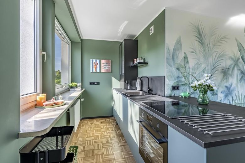 2-Zimmer-Wohnung, v(t)oll möbliert, Pauschalmiete, Düsseldorf Unterbilk – Küche