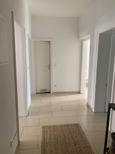 3,5 Zimmer Altbaudecken u Balkon. Küchenübernahme erw. – Foto 4