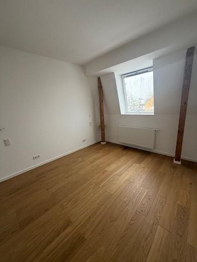 Luxus DG-Wohnung im Zentrum von Nienburg mit großem Balkon – Foto 2