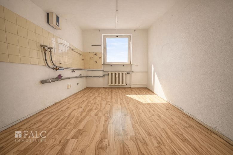 Jetzt provisionsfrei sichern: Ideal für Anleger und Eigennutzer 2-Zimmer Wohnung inkl. Stellplatz – Küche