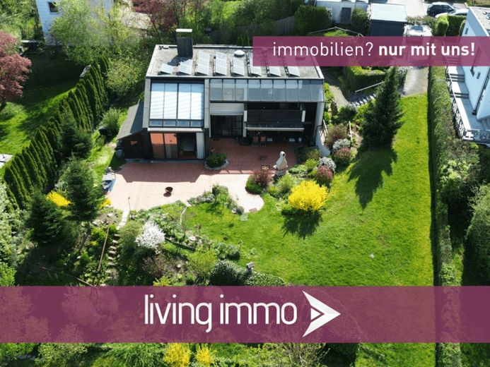 Stilvolles Zuhause in Passau/Heining mit PV & Speicher, Garage, Carport, großem Garten – Foto 1
