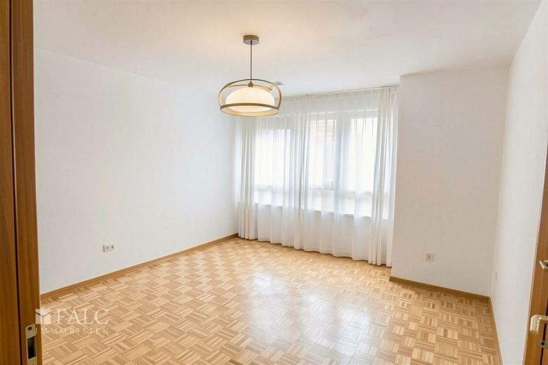 Kapitalanleger aufgepasst! – Wohnzimmer - (KI generiert)