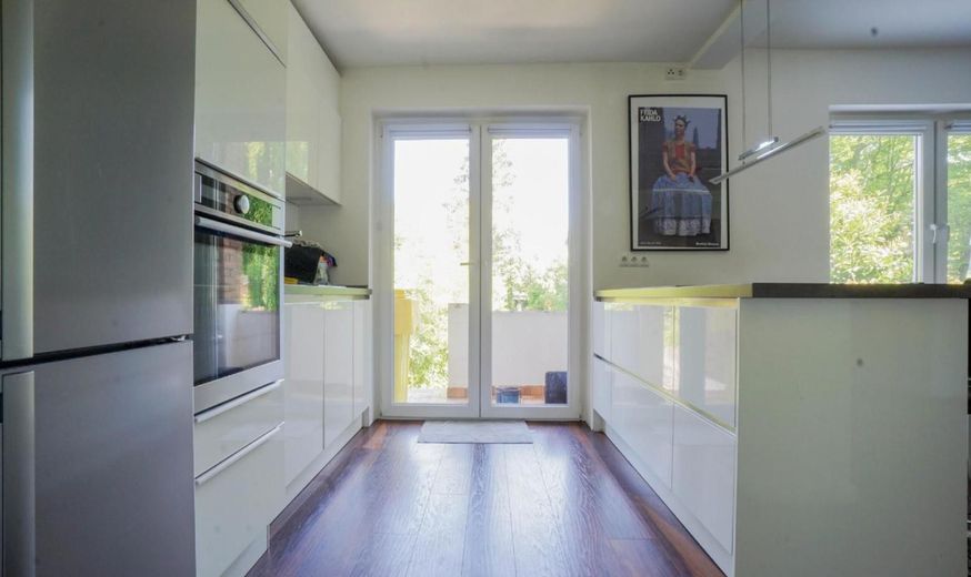 Libero e modernizzato con standard elevato – casa familiare nel popolare quartiere Augustinus di Neuss – Küche