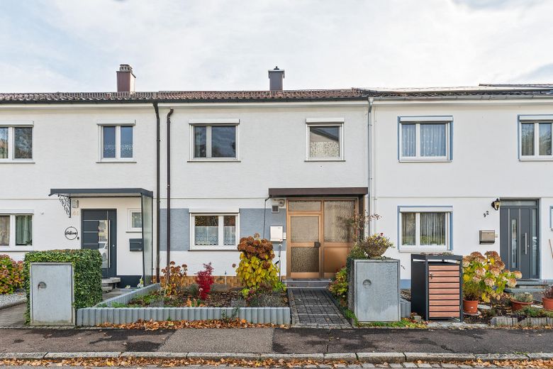 +++ Subito disponibile +++ Casa a schiera centrale a Neu-Ulm Pfuhl – Haus
