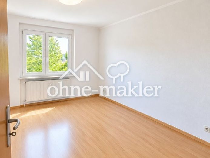 APPARTAMENTO TOP con 3 locali, ampio balcone e cucina componibile a Elterlein – Foto 1