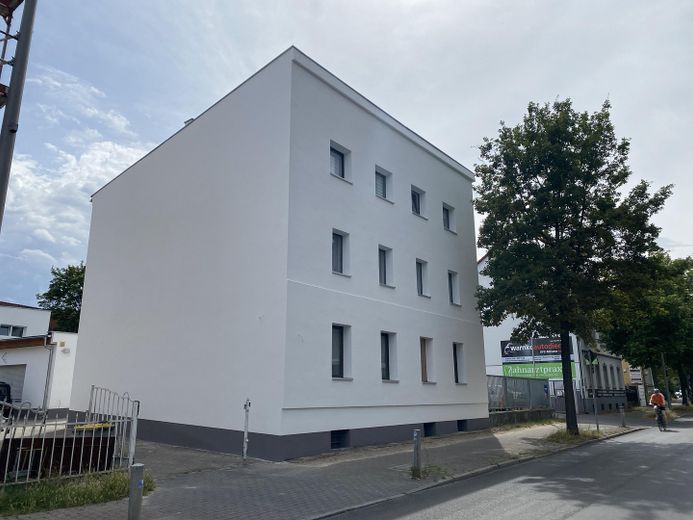 Daire - Berlin’de BER yakınında ankastre mutfaklı, kayıt imkânlı mobilyalı 1 odalı daire - Yenilenmiş! – Photo 13
