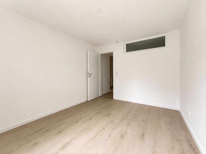 2-Zimmer-Souterrainwohnung mit kleinem Garten in Ober-Ramstadt - ideal für Singles &amp; Paare – M372-2612 - Schlafzimmer_2