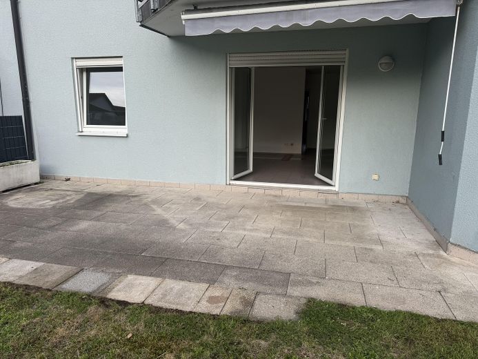 Licht appartement met 3 kamers en groot terras – Foto 4
