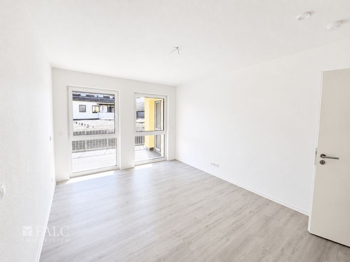 Barrierefrei wohnen mit Sicherheit - Moderne 2 Zimmerwohnung mit Aufzug, Balkon und Pflegeangebot – großes Schlafzimmer
