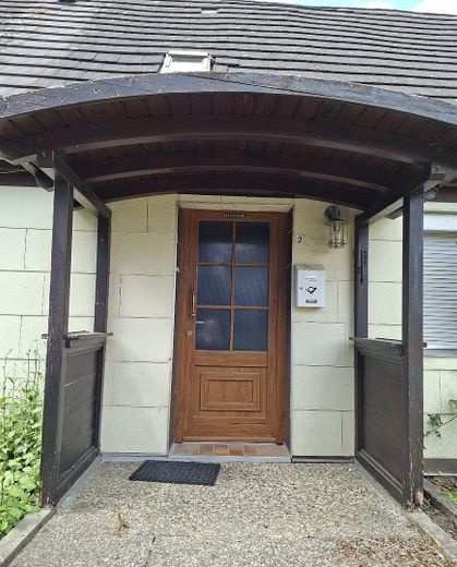 Small House for DIY Enthusiasts – Photo 6