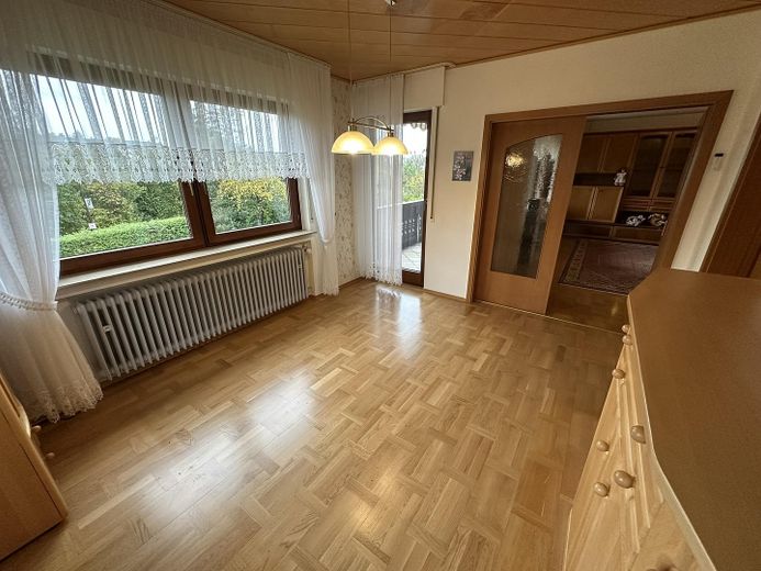 Großzügiges - freistehendes - Einfamilienhaus mit Garten - Privatverkauf ohne Maklerprovision – Esszimmer 3 (EG)