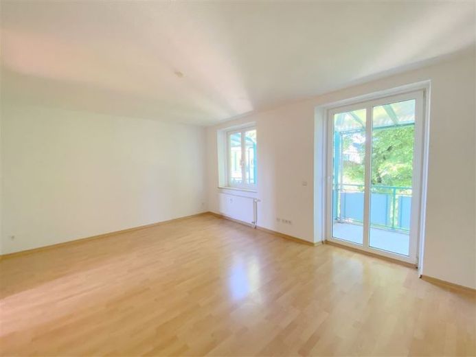Gemütliche 2-Raum-Wohnung mit Balkon & Tageslichtbad in ruhiger Lage – Foto 1