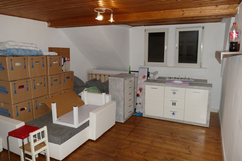 Appartement ancien de 2 pièces dans le Johannesviertel – Wohnzimmer