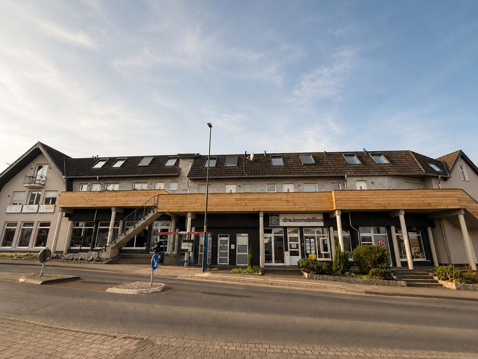 Moderne 3-Zimmer-Wohnung mit 106 m² – hochwertiger Neubau in Troisdorf-Altenrath – Außenansicht Gebäude