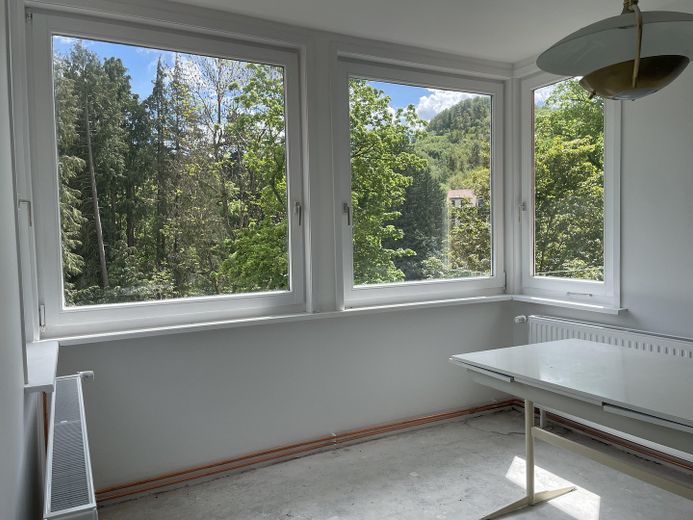 Traumhafte Aussichten  RESERVIERT  großzügig - Stellplatz – Erker Fenster nach S, O, W