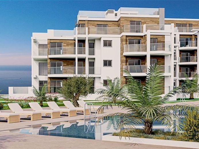 Appartements mit 3 Schlafzimmern, 2 Bädern und Meerblick in abgeschlossener Anlage mit Gemeinschaftspool direkt am Strand – Foto 1