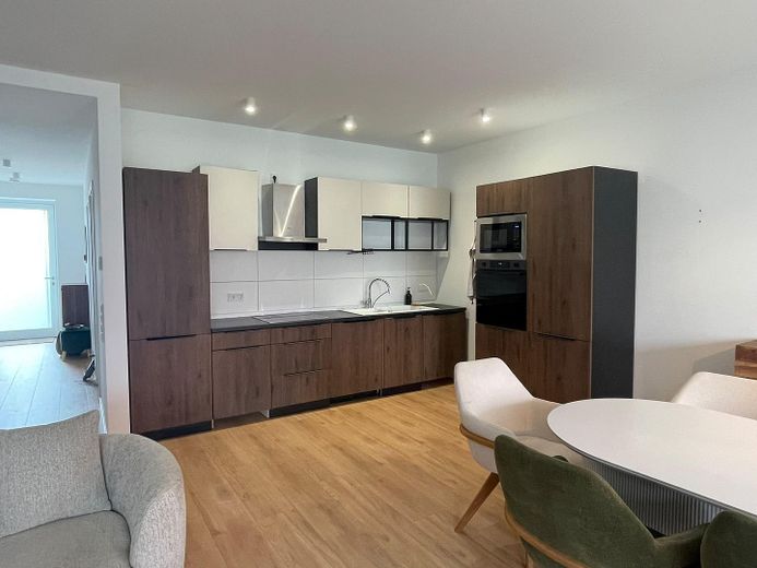 Appartement moderne au rez-de-chaussée, accessible aux personnes à mobilité réduite, avec jardin privatif – Wohnen