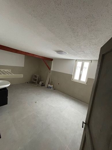 Großes Teilrenoviertes Haus mit vielen Möglichkeiten – Bad Dachgeschoss