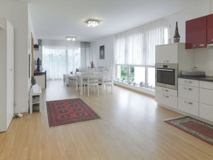 Komfortable 2-Zimmer-Seniorenwohnung mit Balkon und Aufzug in gepflegter Wohnanlage – Foto 1
