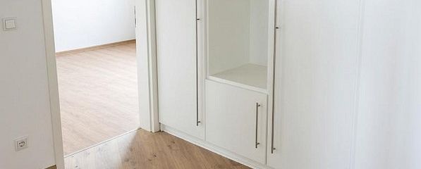 Diele mit Schrank