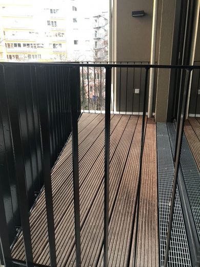 Abitare in modo esclusivo a Berlin-Mitte- POSIZIONE TOP vicino al KADEWE! Bilocale di 1 stanza con ascensore e balcone a Berlino – Balkon