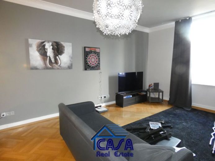 4 Rooms in Westend: Furnished 4-room apartment with loggia in a beautifully renovated period building – Photo 1