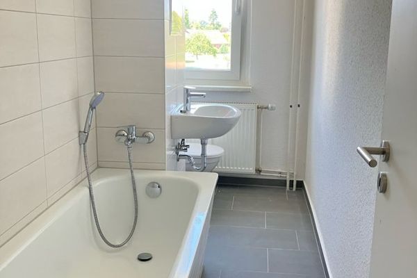 Modern renoviertes Zuhause mit Balkon und Wohlfühlfaktor