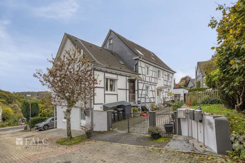 Moderne Idylle im Fachwerkhaus - Wohnen und Arbeiten unter einem Dach mit Einliegerwohnung! – Außenansicht