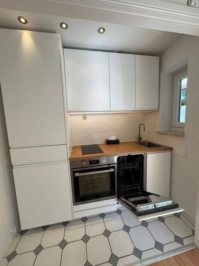 Appartamento di 2 locali, 51 mq | Eimsbüttel | disponibile subito – Küche mit Geschirrspüler