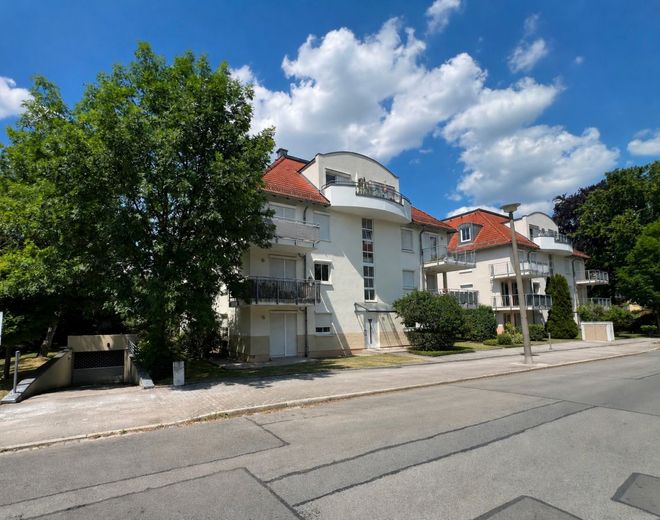 DRESDEN-PLAUEN’DE KİRALANMIŞ DAİRE – Straßenansicht