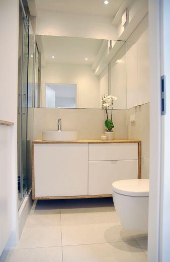 DG Maisonette-Townhouse mit Atelier – Wohnen und Arbeiten unter einem Dach – DG Dusche 2