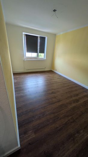 बिक्री के लिए टाउनहाउस – Schlafzimmer 3 (1OG)