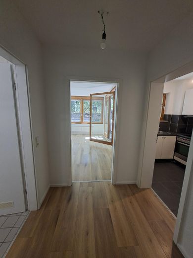 Vivir como en el campo: apartamento de 2 habitaciones recién renovado (57m2) con terraza y uso del jardín – Foto 4