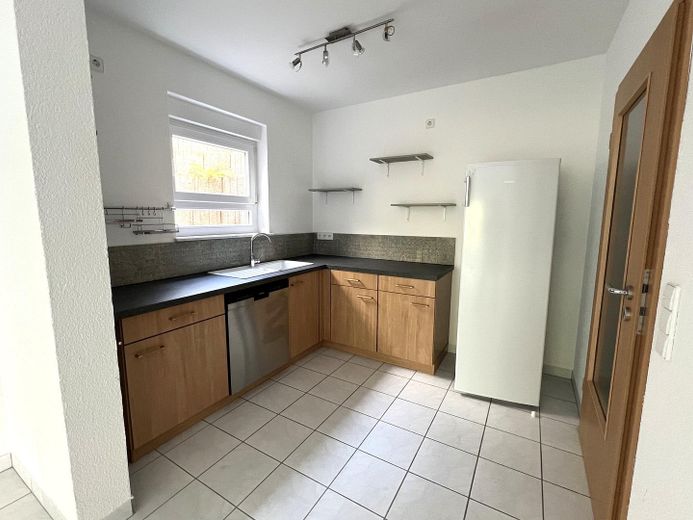 Przestronny dom rodzinny z mieszkaniem dla gości w Reichenbach-Steegen – Kleine küche einliegerwohnung