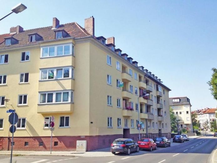 Große, helle 3 Zimmer Dachgeschosswohnung | Dachterrasse | Einbauküche – Foto 1