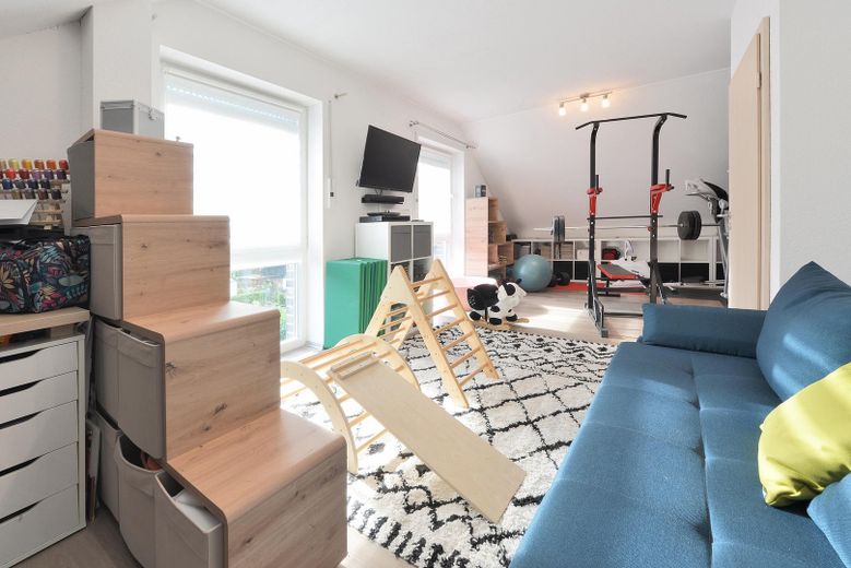 Top-Modernes Einfamilienhaus aus 2020 - Provisionsfrei vom Eigentümer – Dachstudio Bild 2